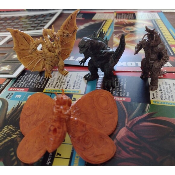 Godzilla Tokyo Clash Strategy Board Game - Complete - Picture 4 of 9